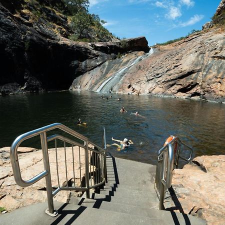 Tasman Holiday Parks - Serpentine Falls Bagian luar foto