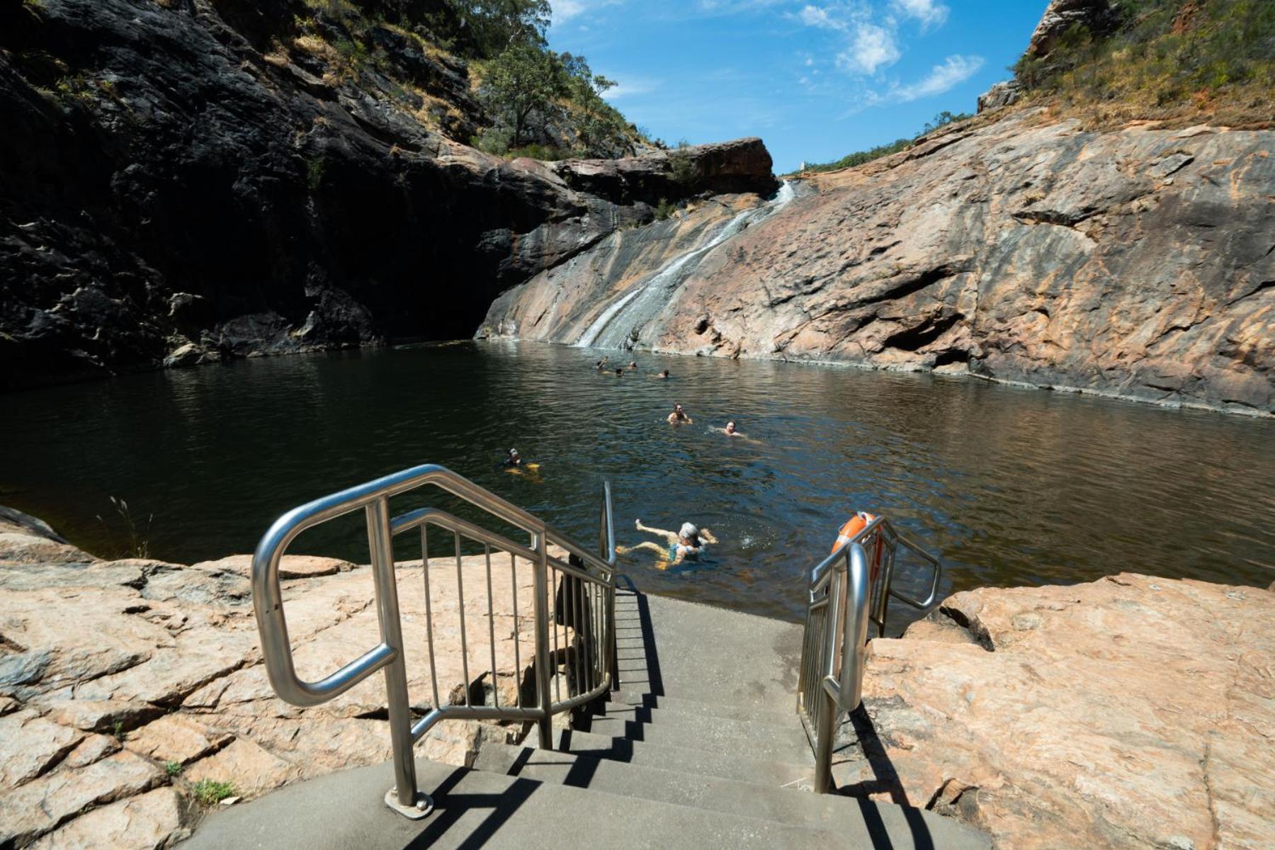 Tasman Holiday Parks - Serpentine Falls Bagian luar foto